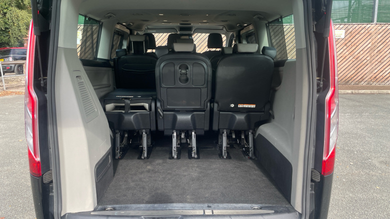 Ford Tourneo Custom Transit Custom Tourneo L2 Diesel Fwd 2.0 EcoBlue 150ps Low Roof 8 Seater Titanium